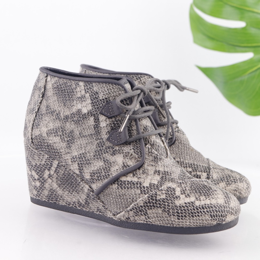 Toms Womens Kala Boots Size 8 Gray Python Mid Wedge Heel Lace Up Comfort Booties